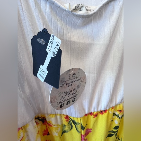 Medium floral jumpsuit #1041 - Picture 3 of 3